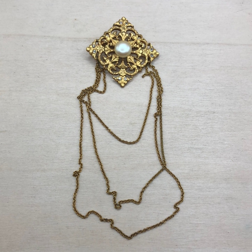 Vintage antique look Victorian style gold tone brooch statement-regal dressy.